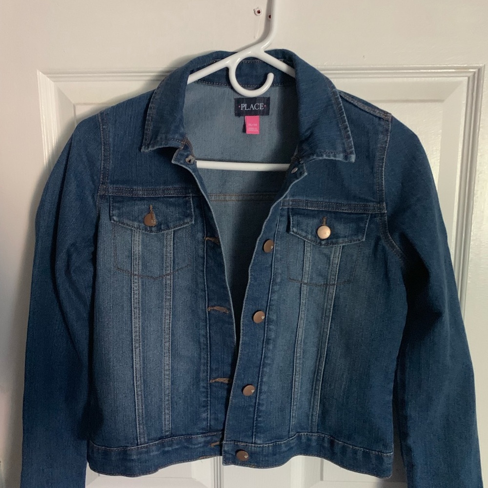Girls jacket. All offers accepted